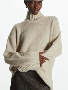 COS Chunky 100% Pure Cashmere Funnel Neck Sweater in Undyed Cream/Tan Size Small